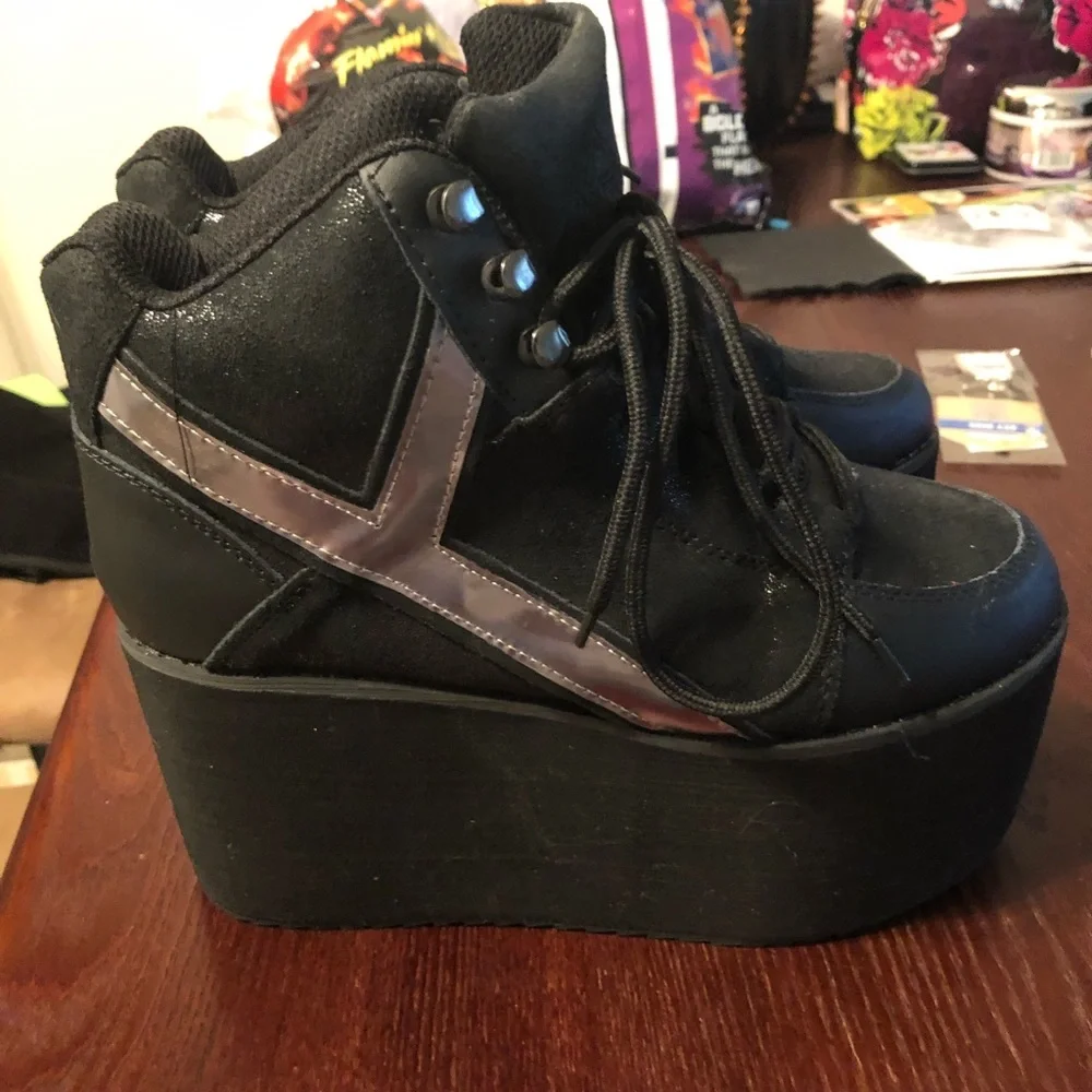 YRU Platform Rave Shoes - Picture 2 of 5